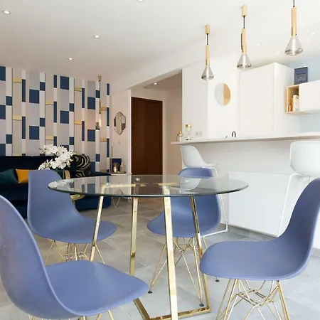 Martinez Area: Brand New & Design 1 Bed ! Hébergement de vacances *